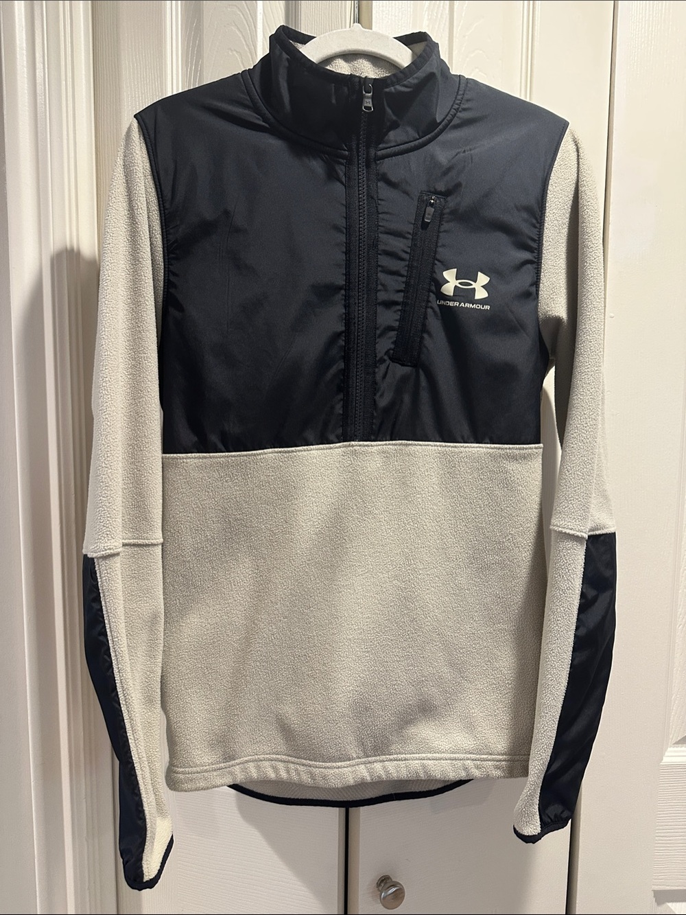 Under Armour Men’s Black & Light Beige Half-Zip Performance Pullover